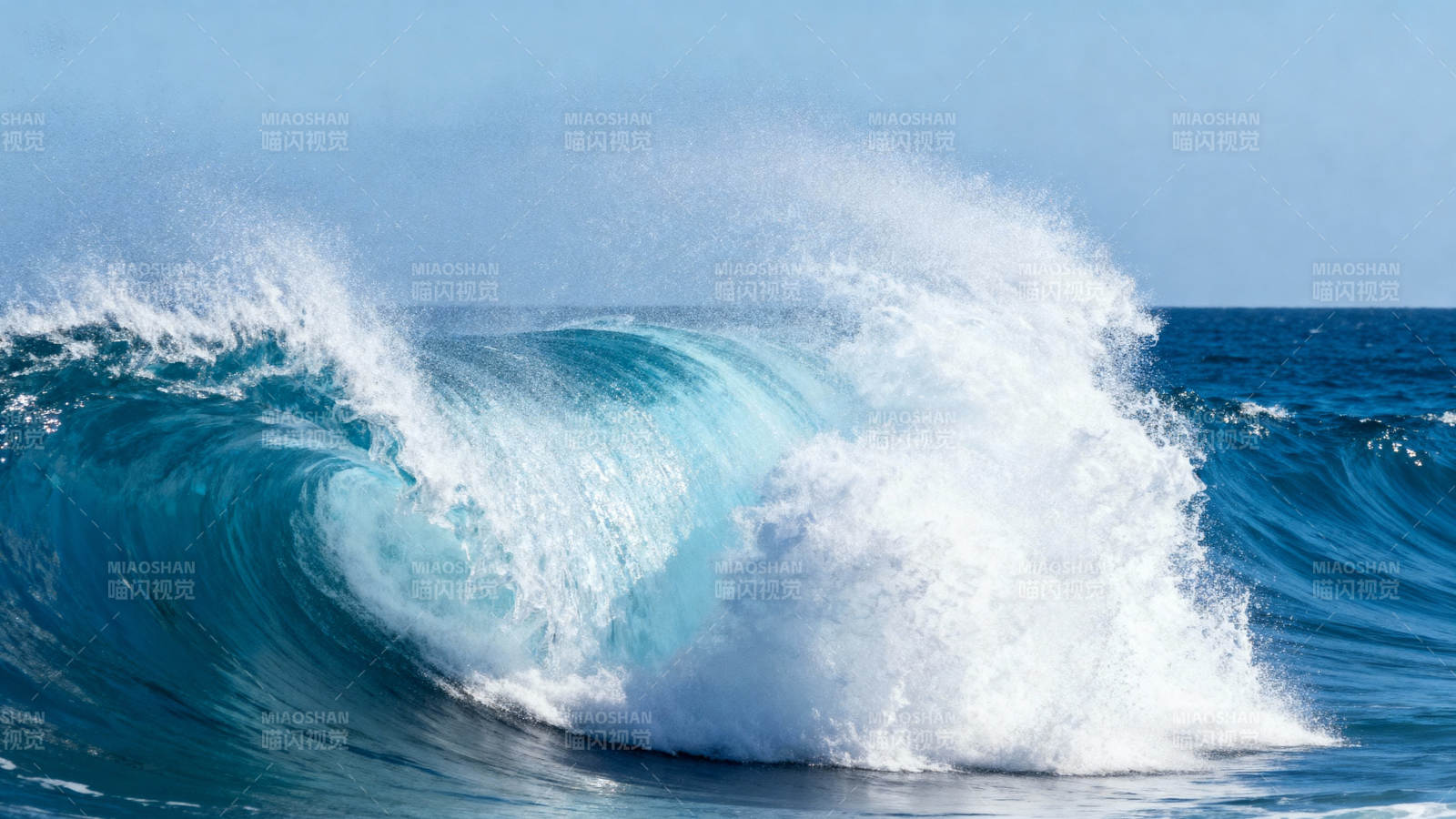巨浪翻滚图片