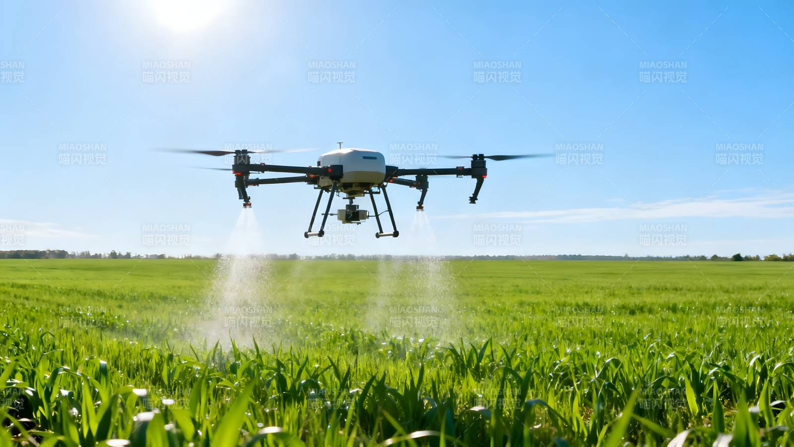无人机喷洒农田图片