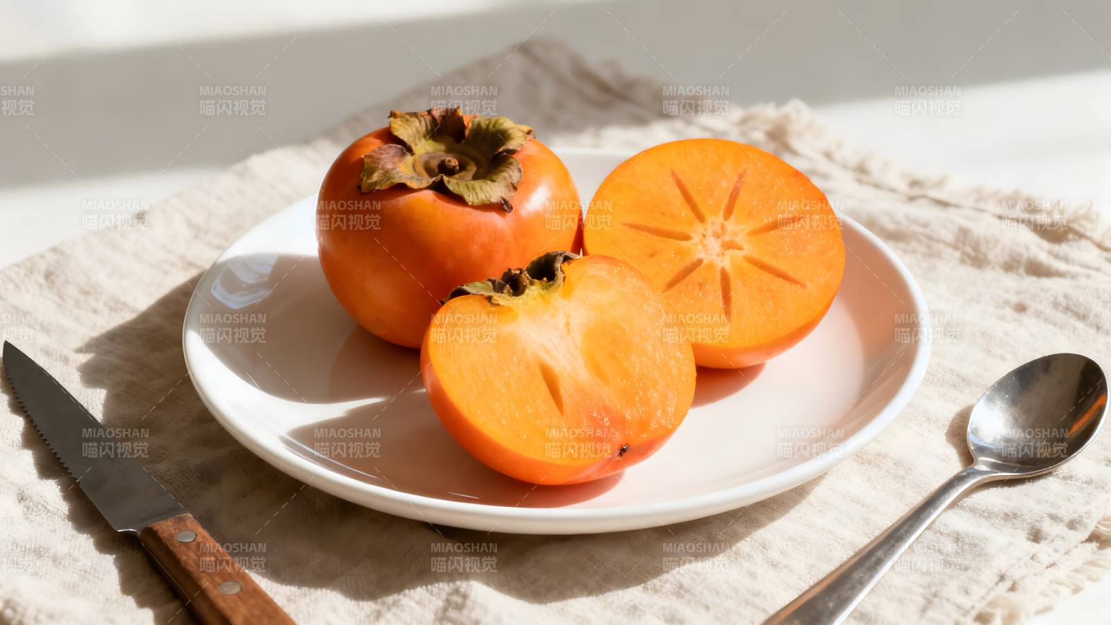 柿子切开摆盘图片