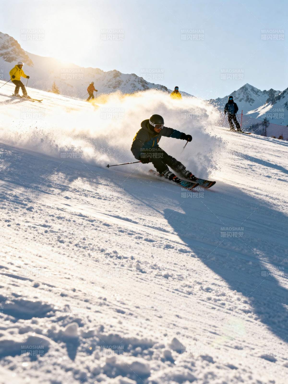 雪上疾驰 尽享滑雪乐趣图片