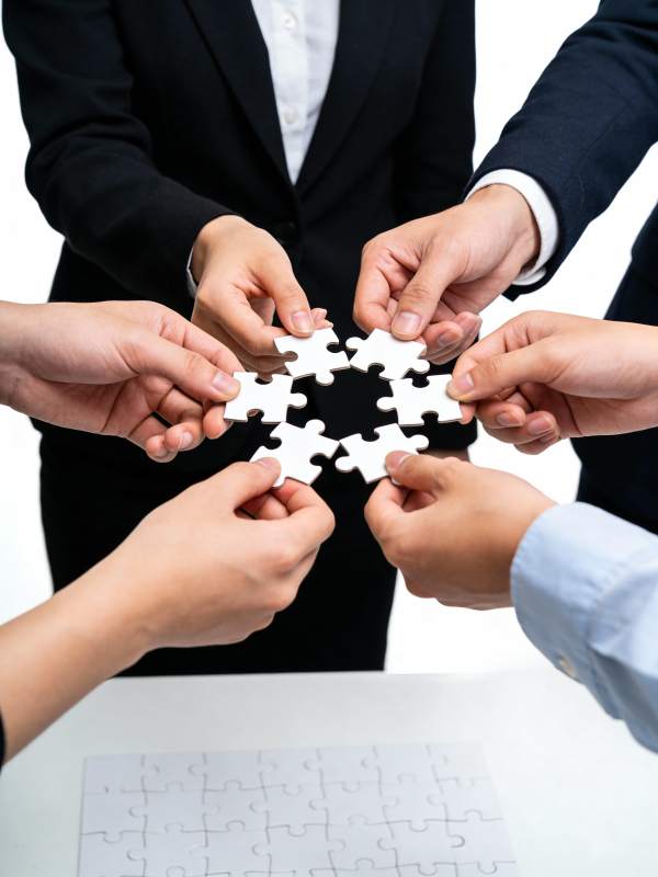 团队协作拼图图片
