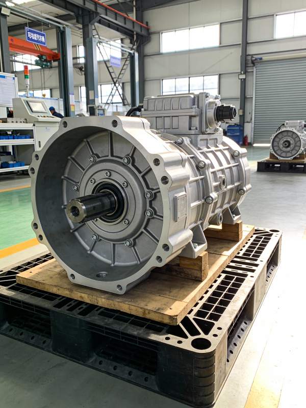 工业变速箱展示图片