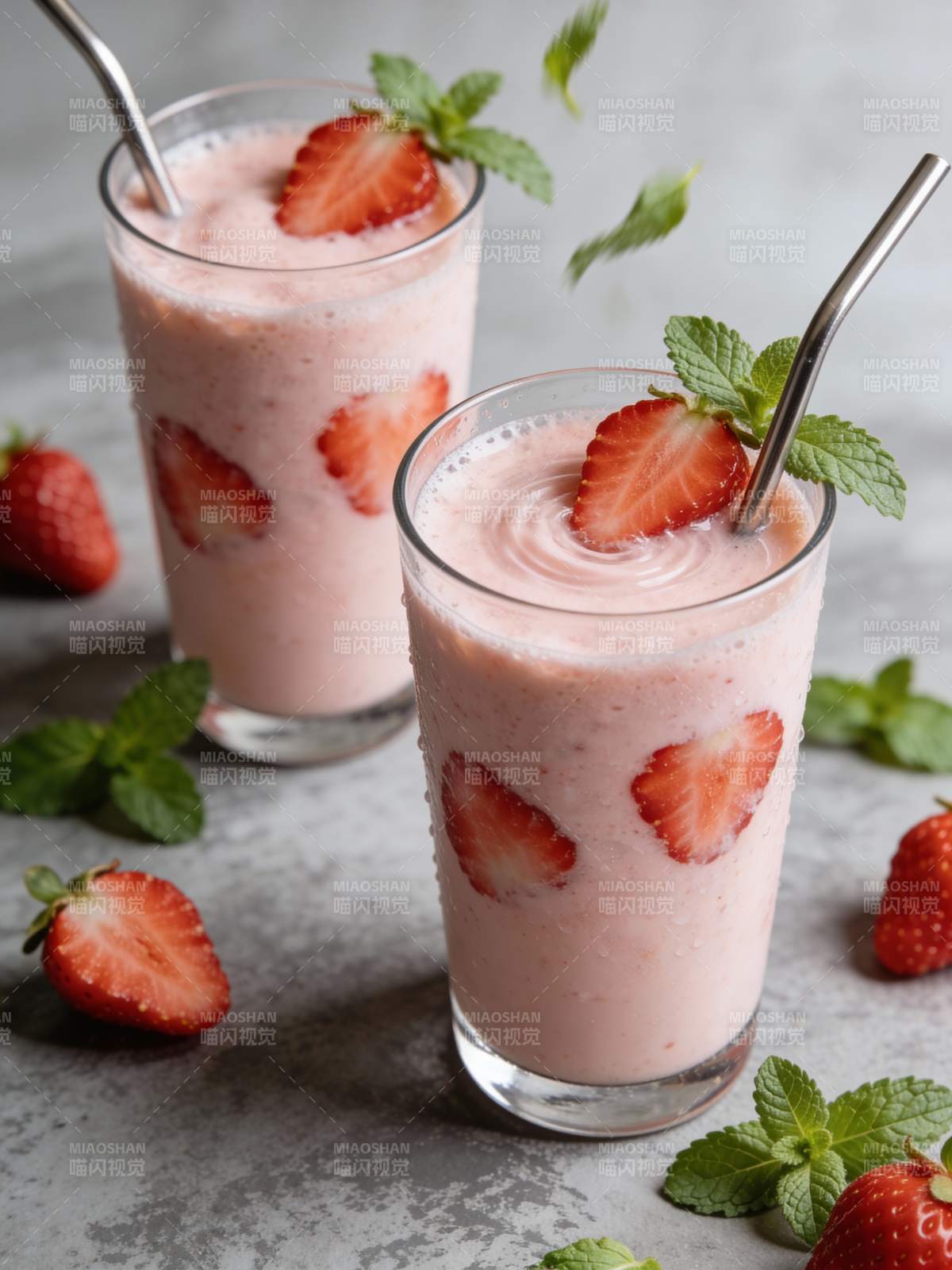 草莓奶昔 清新美味图片
