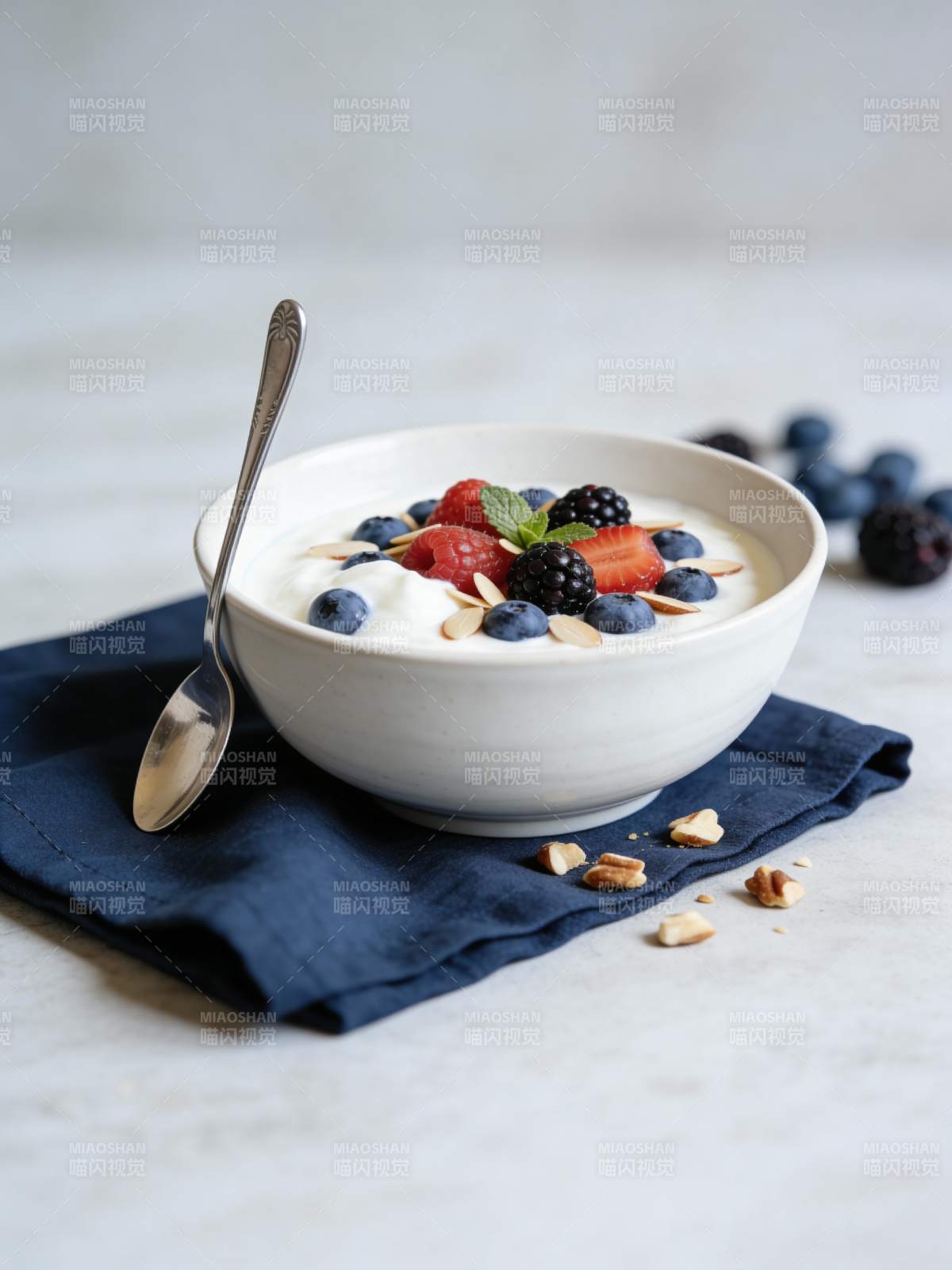 酸奶水果碗图片
