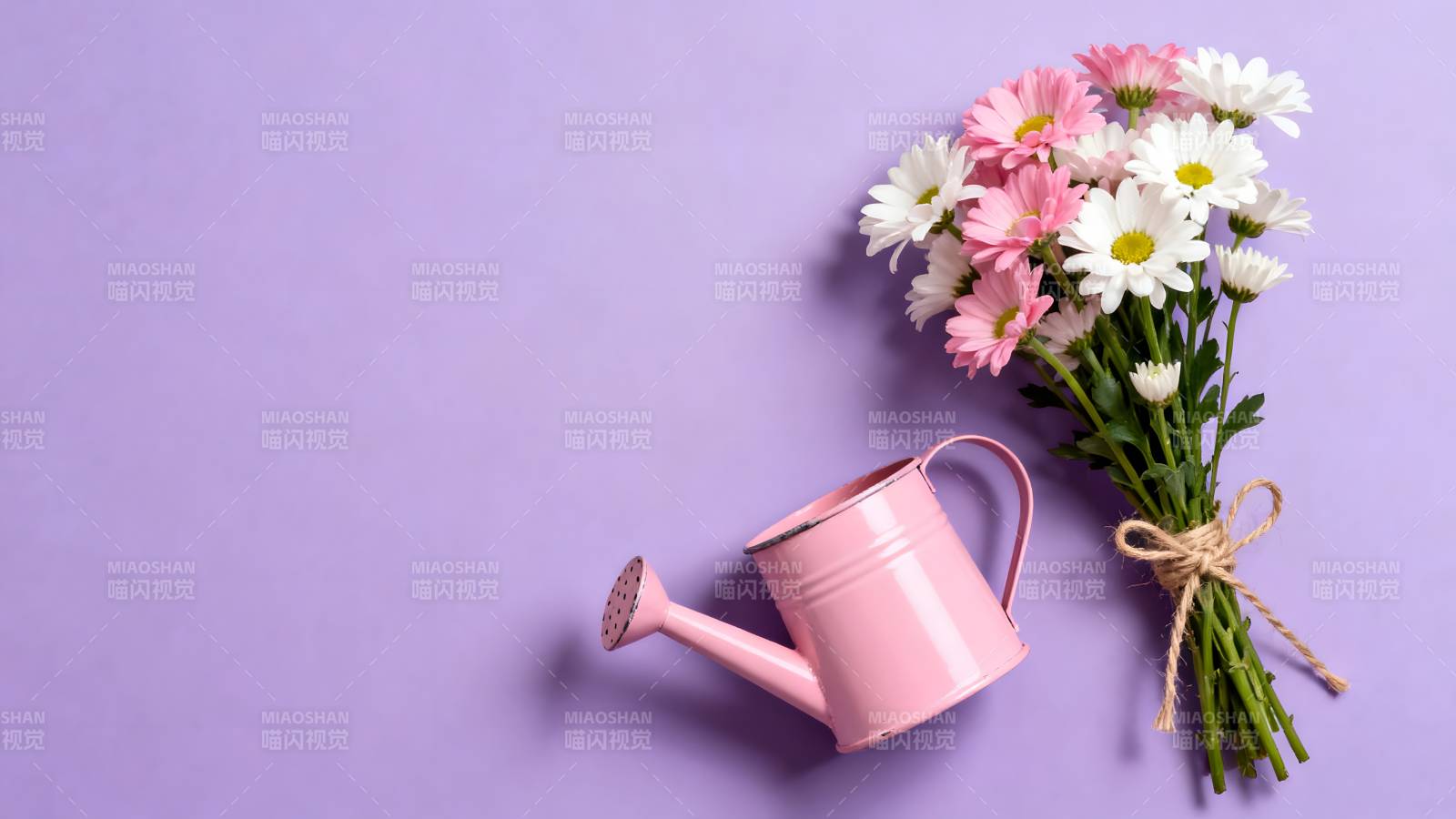 花与水壶静物图图片