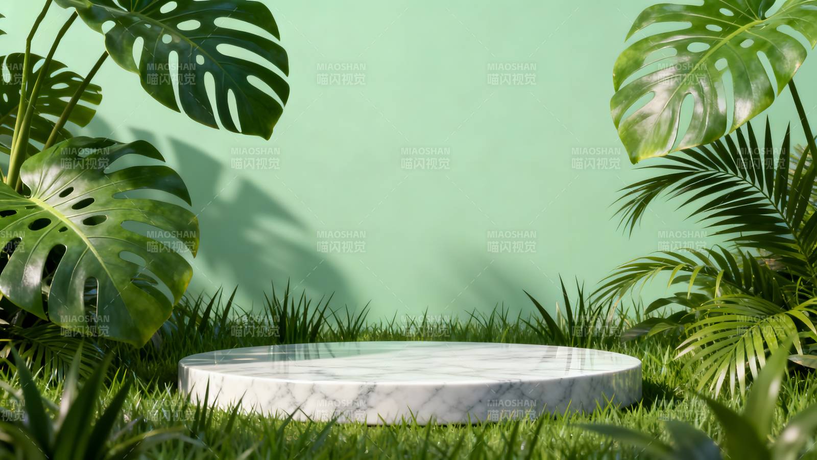 绿意盎然的自然舞台图片