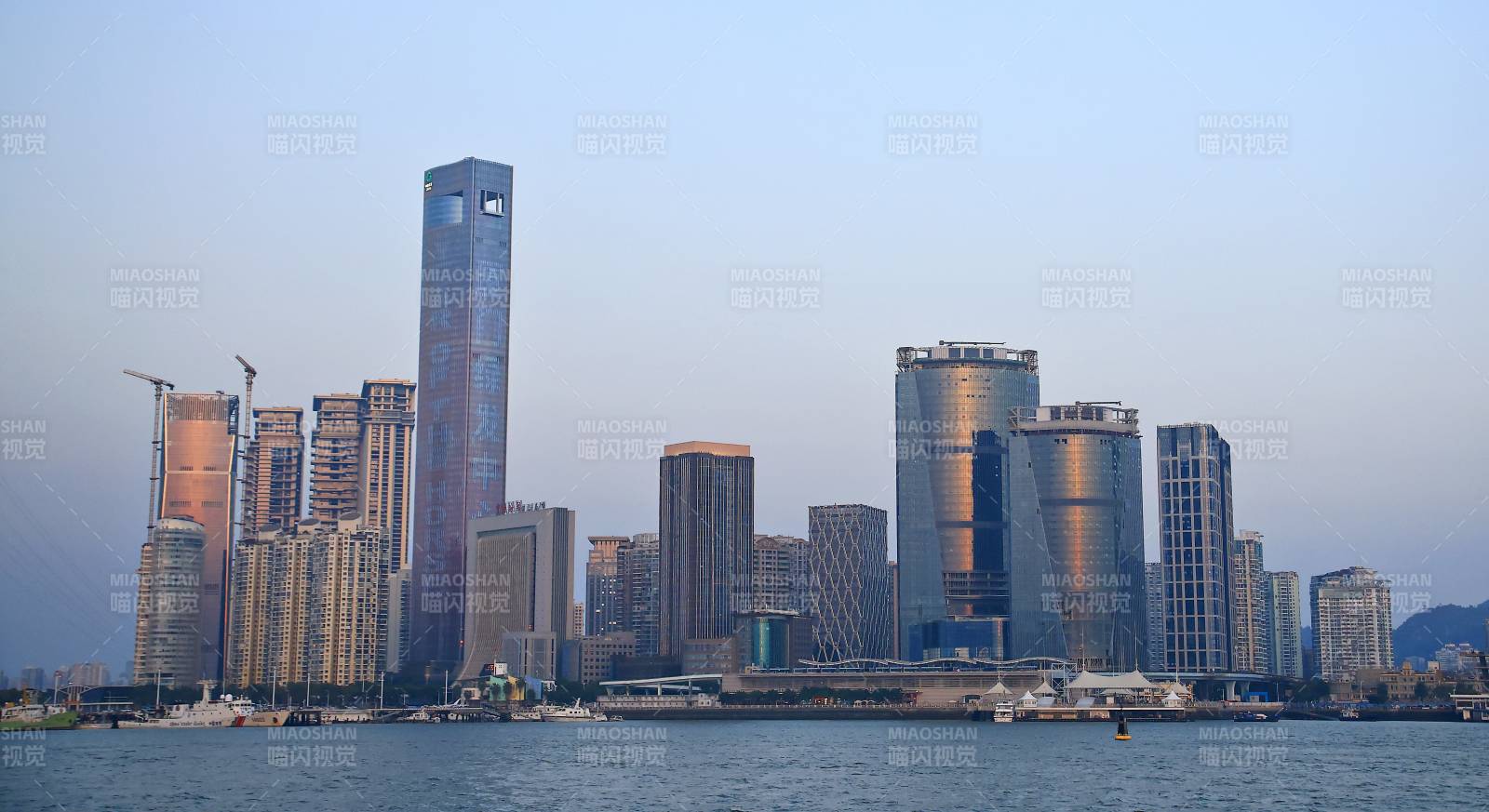 厦门的城市天际线图片