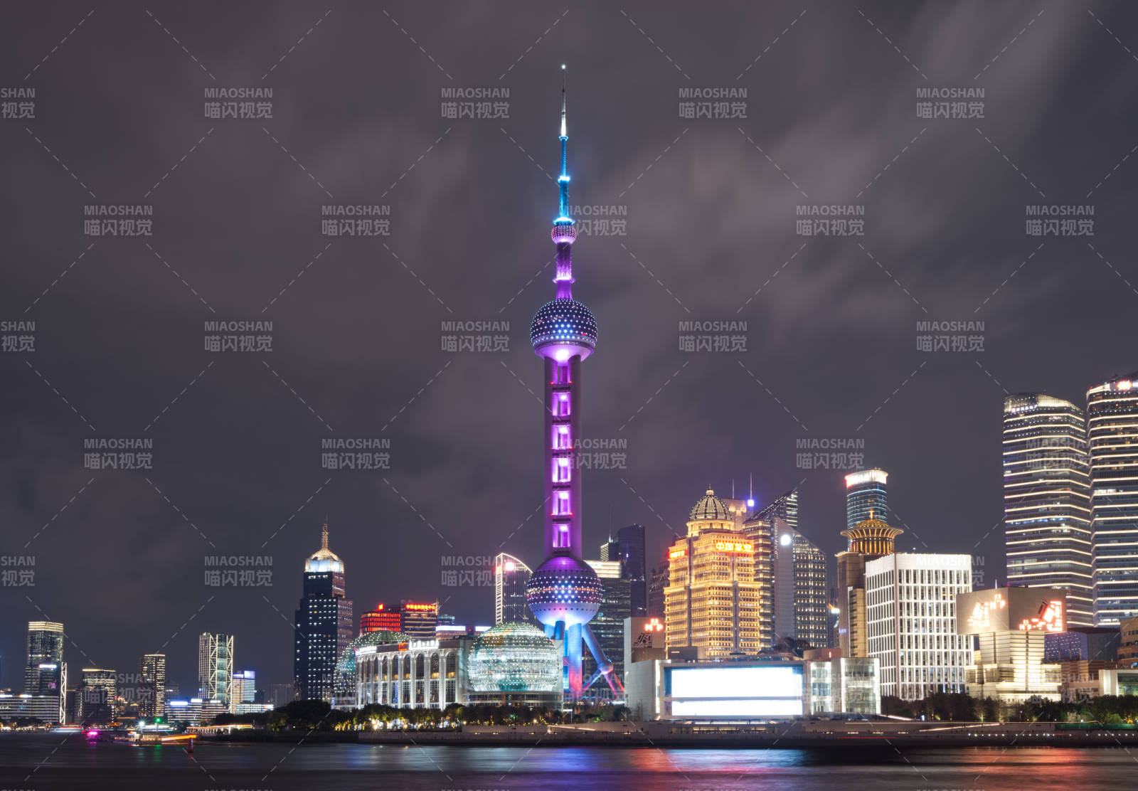 上海夜景璀璨图片