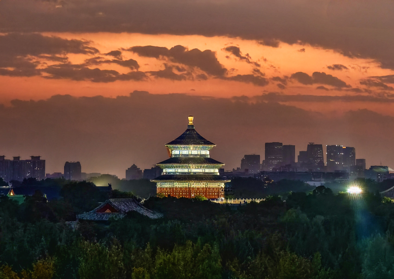 天坛夜景图片