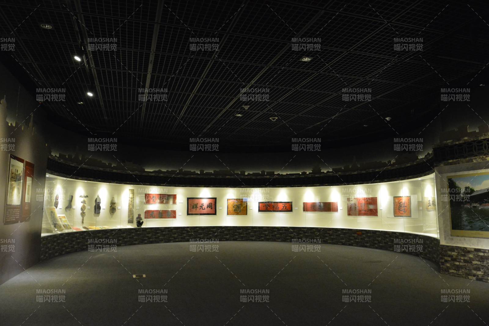 艺术展厅夜景图片