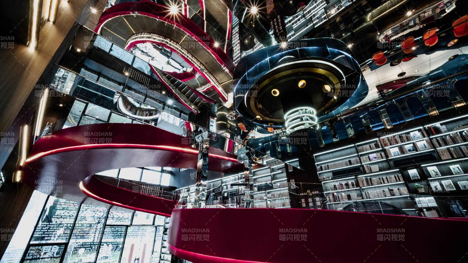 未来感商场内部图片