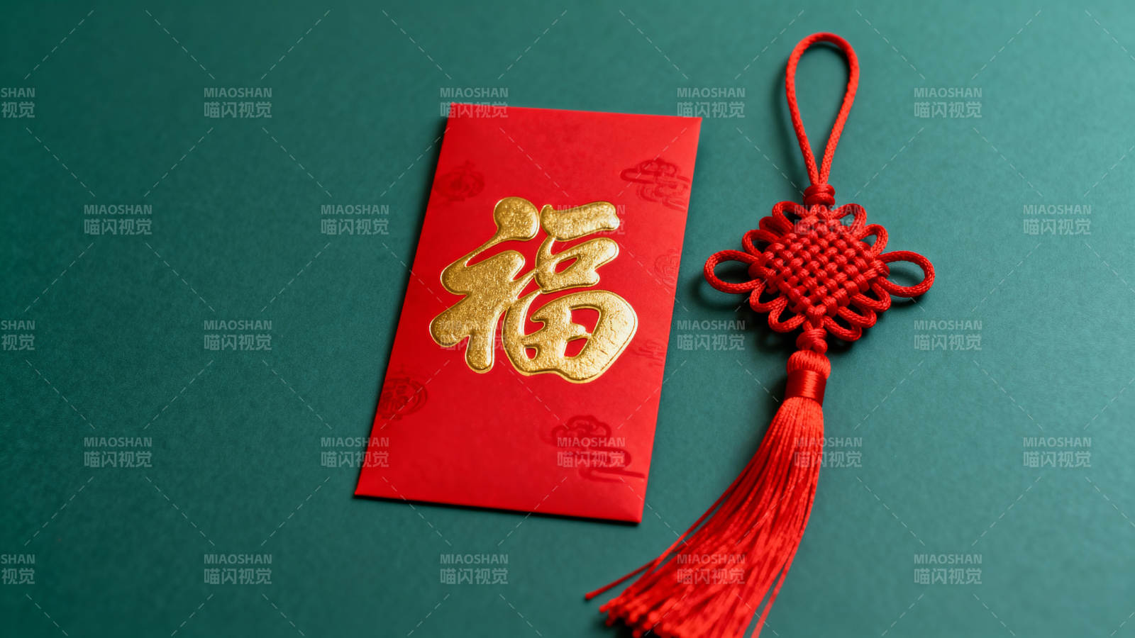 福字红包与中国结图片