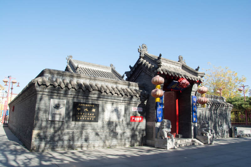 古色古香的庙宇门楼图片