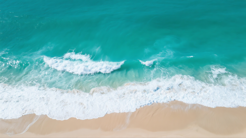 碧海白沙 浪花轻拍图片