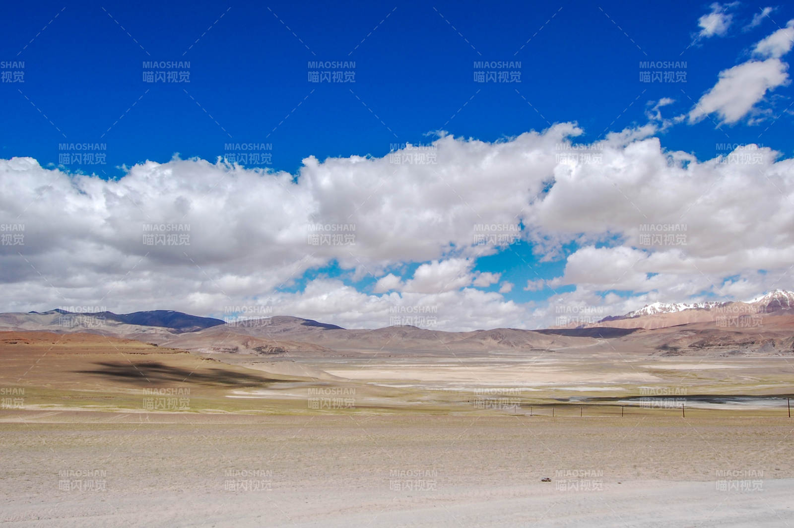 高原蓝天白云图片