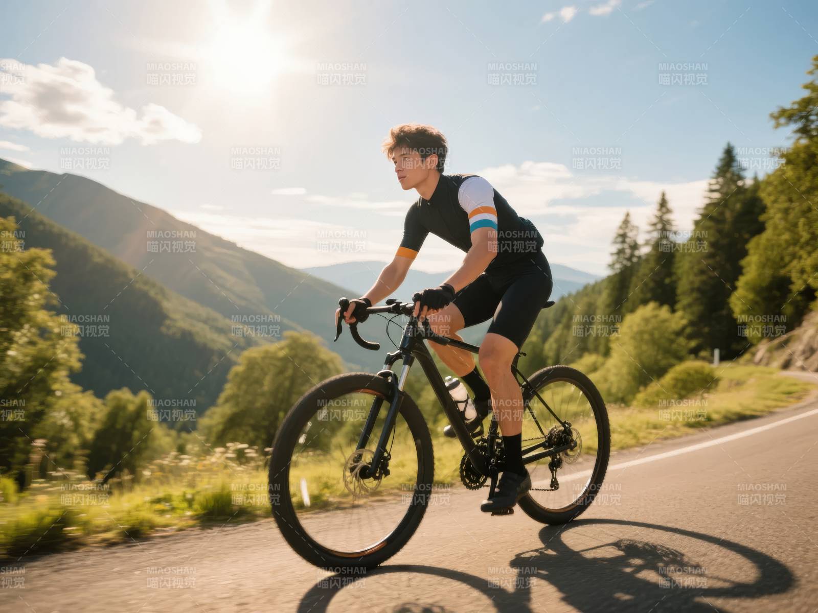 山间骑行 畅享自然图片