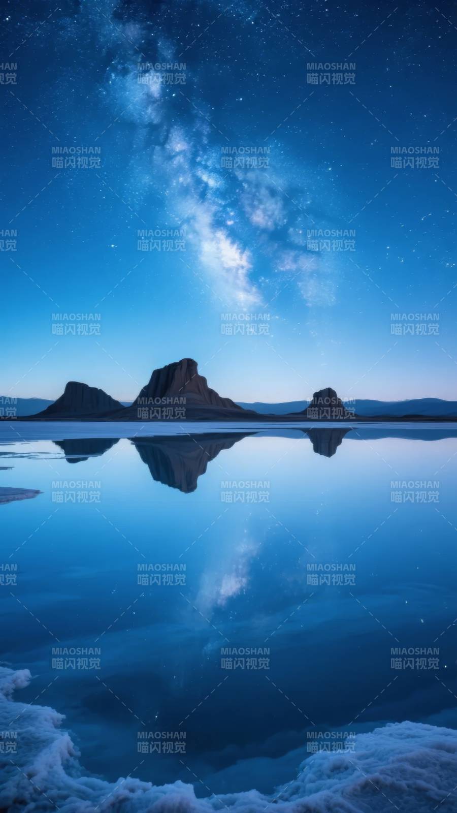 星河倒影山峦图片