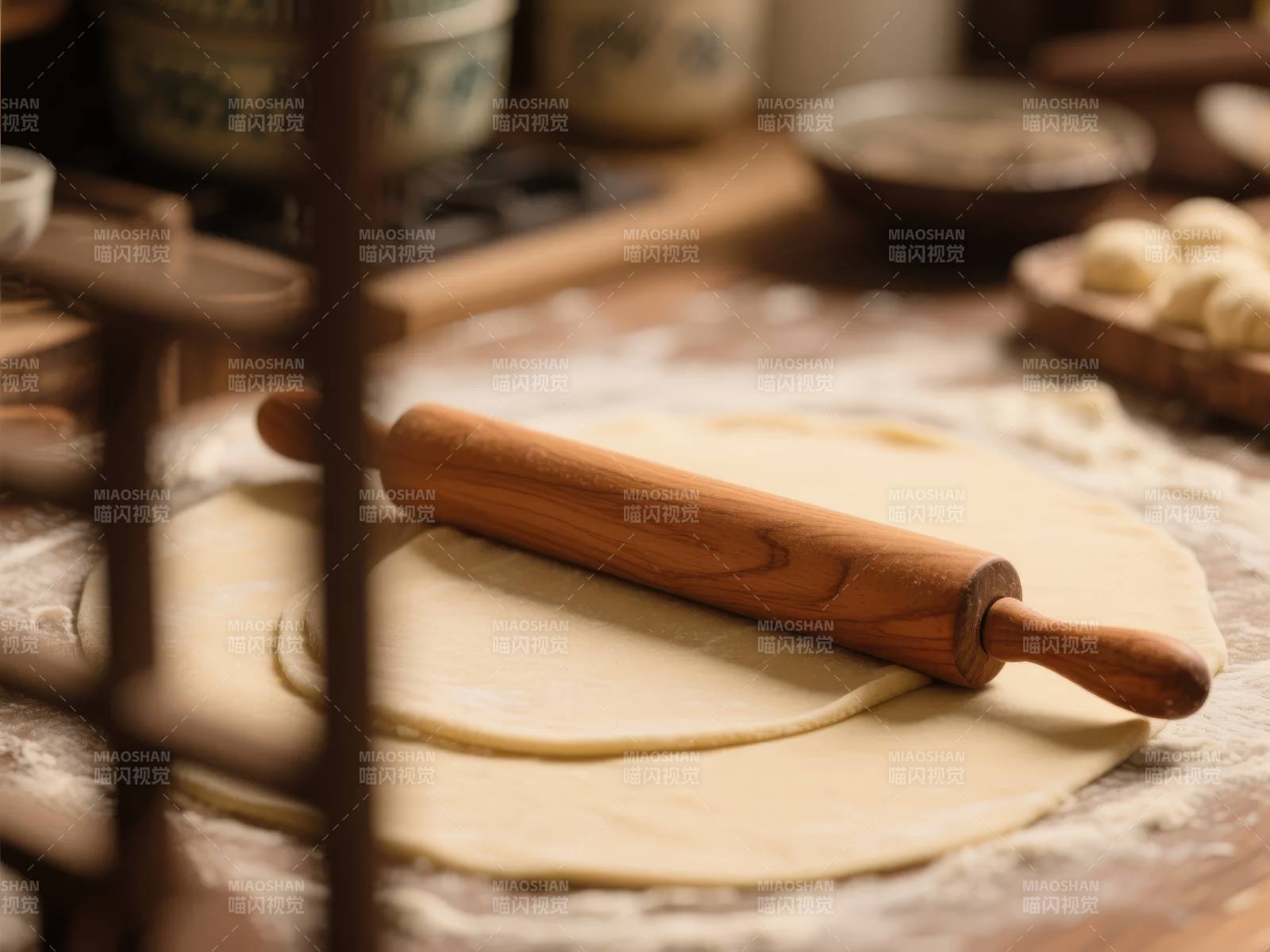 擀面杖与面团图片