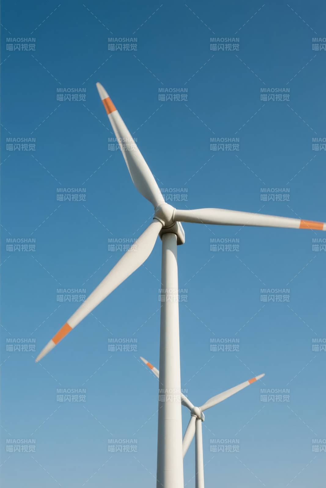 风力发电机组图片