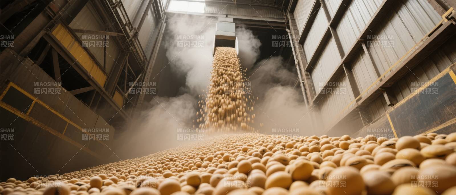 大豆倾泻入库图片