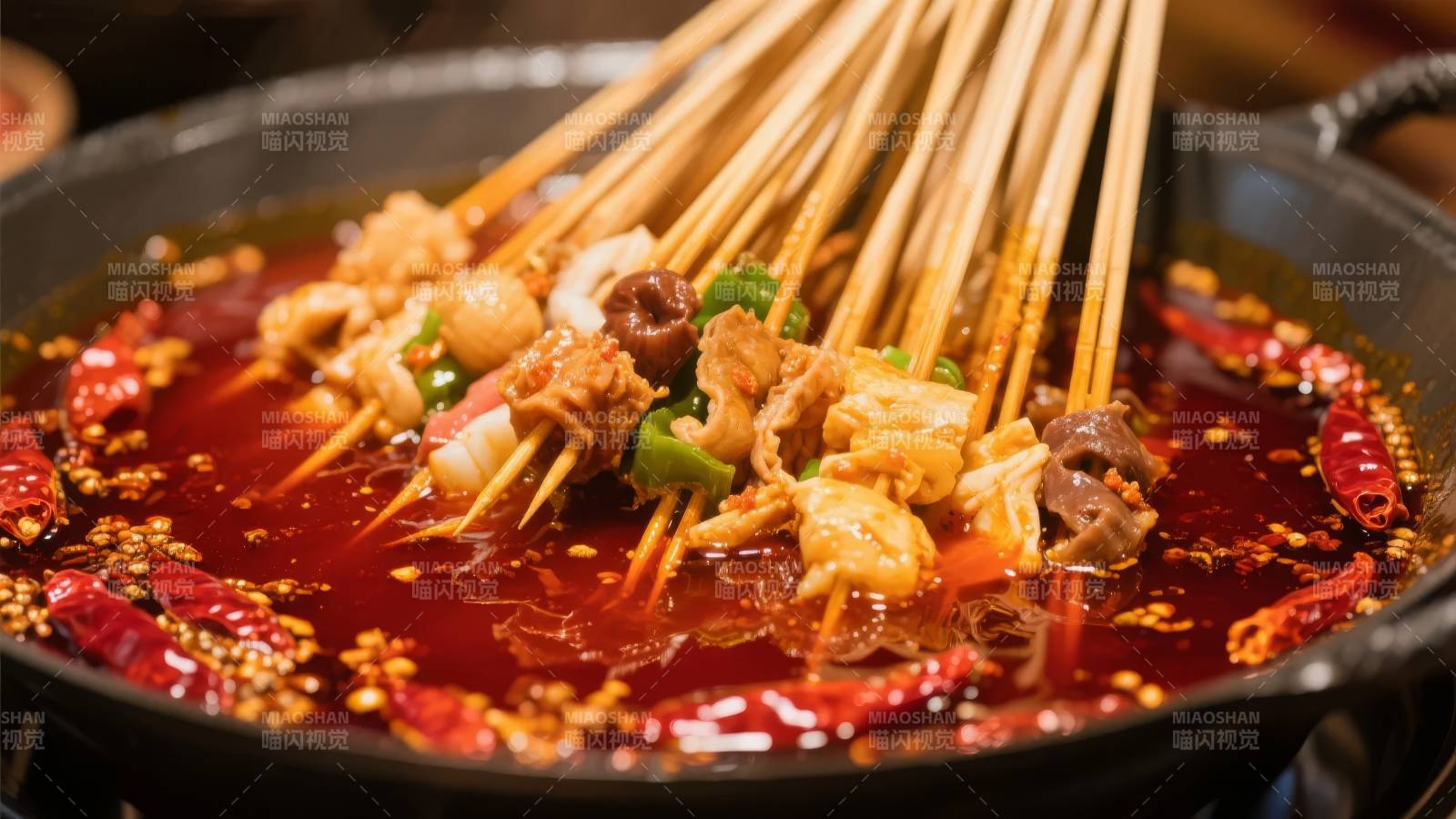 麻辣串串香图片