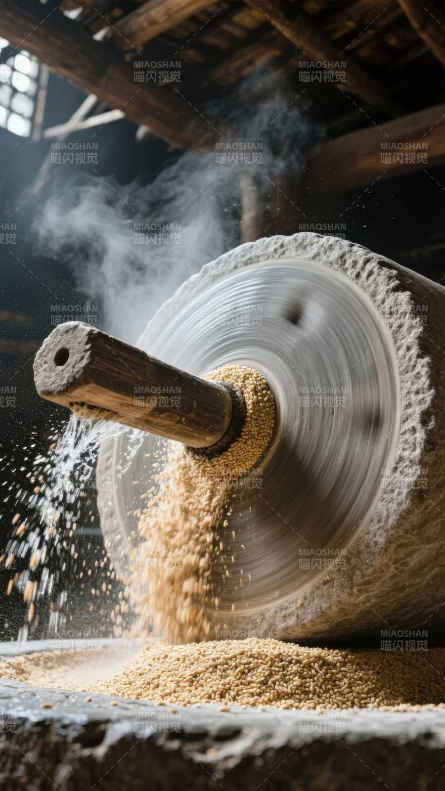 古磨坊研磨谷物图片