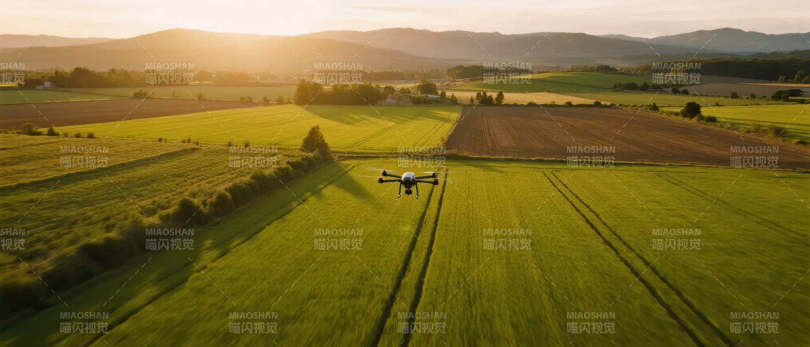 无人机耕作田园图片
