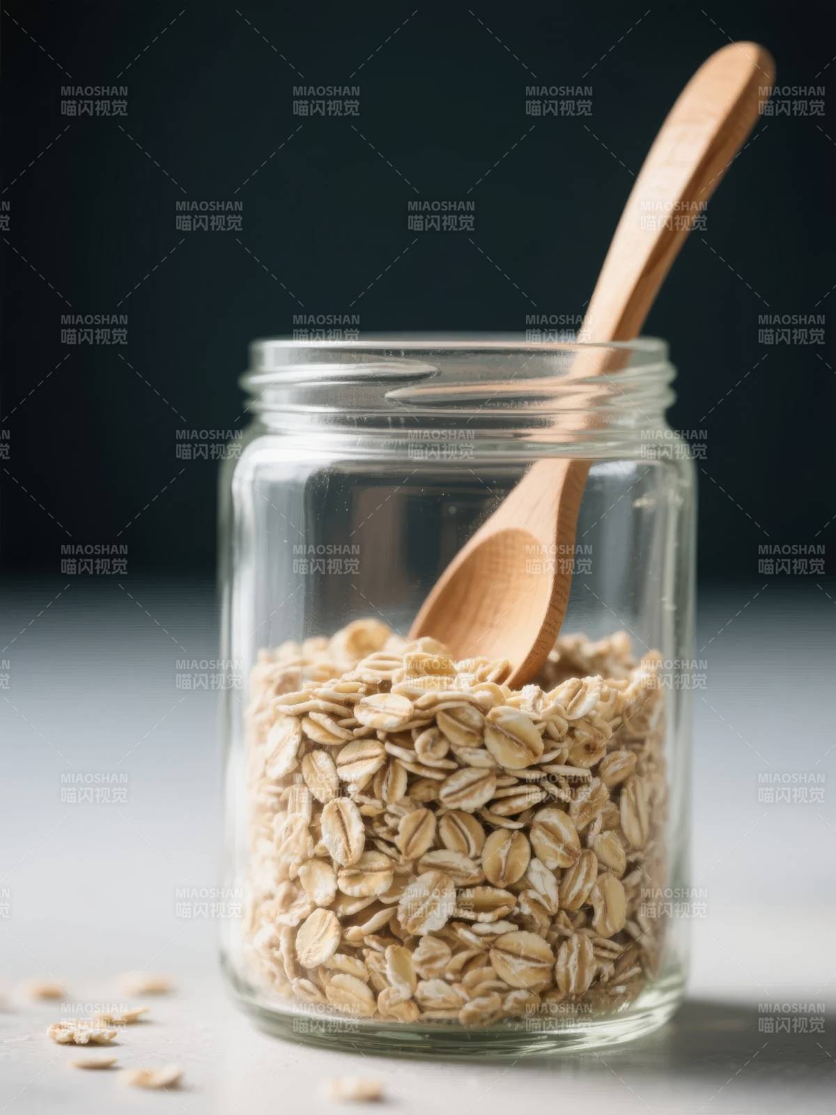 燕麦与木勺图片