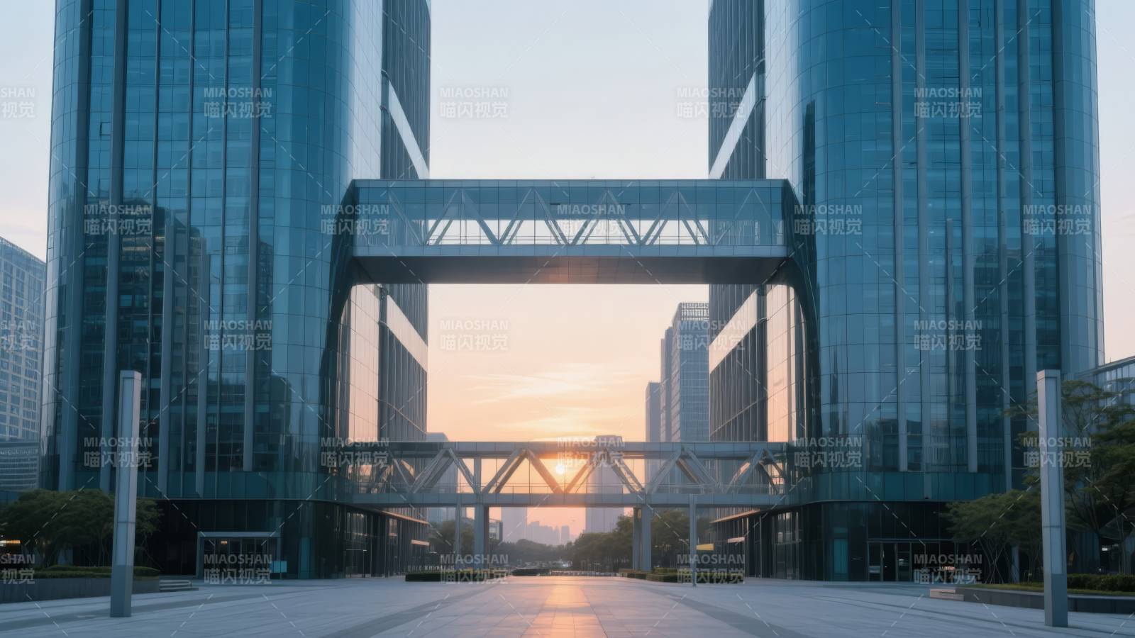 城市天桥日落图片