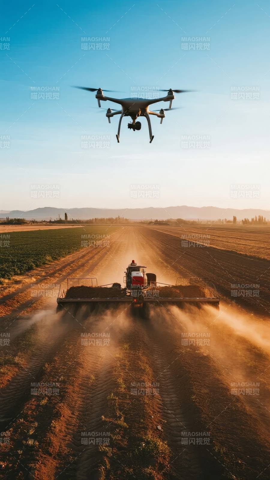 无人机助农耕图片