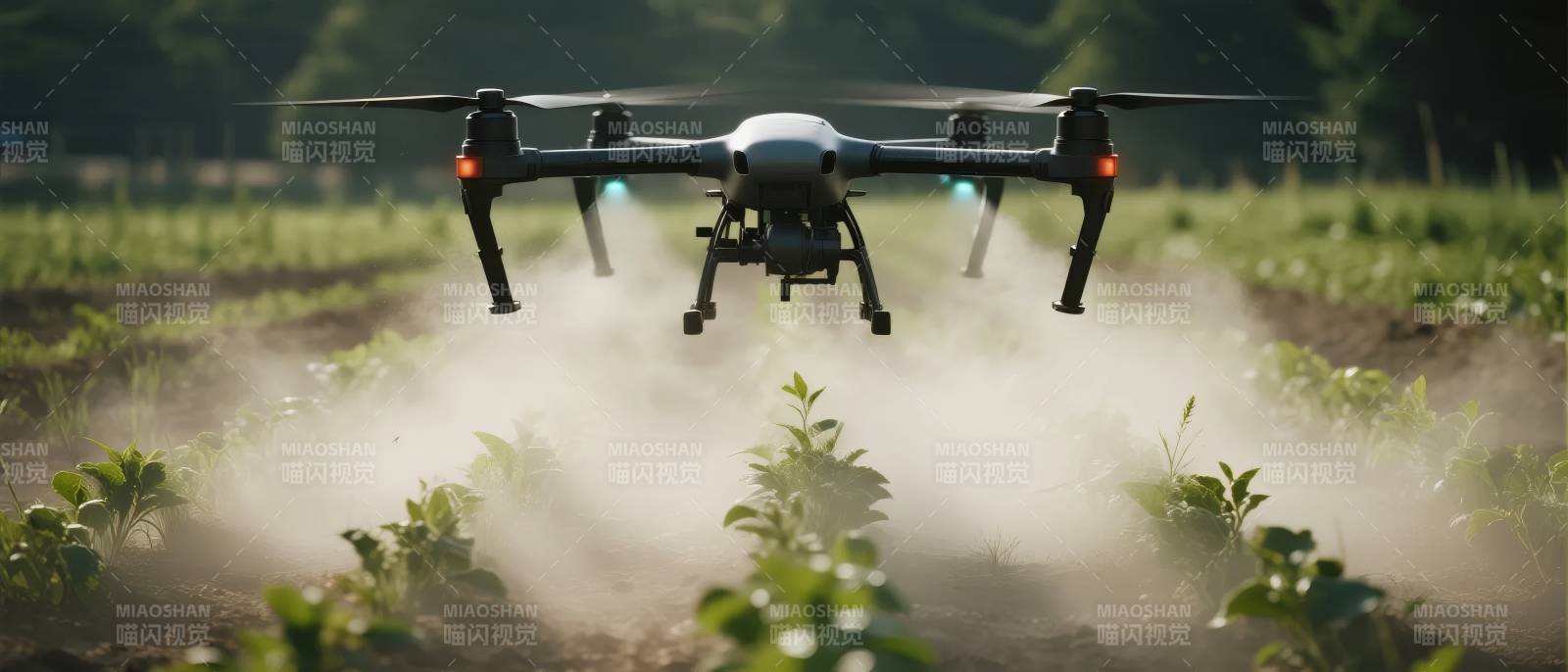 无人机喷洒农田图片