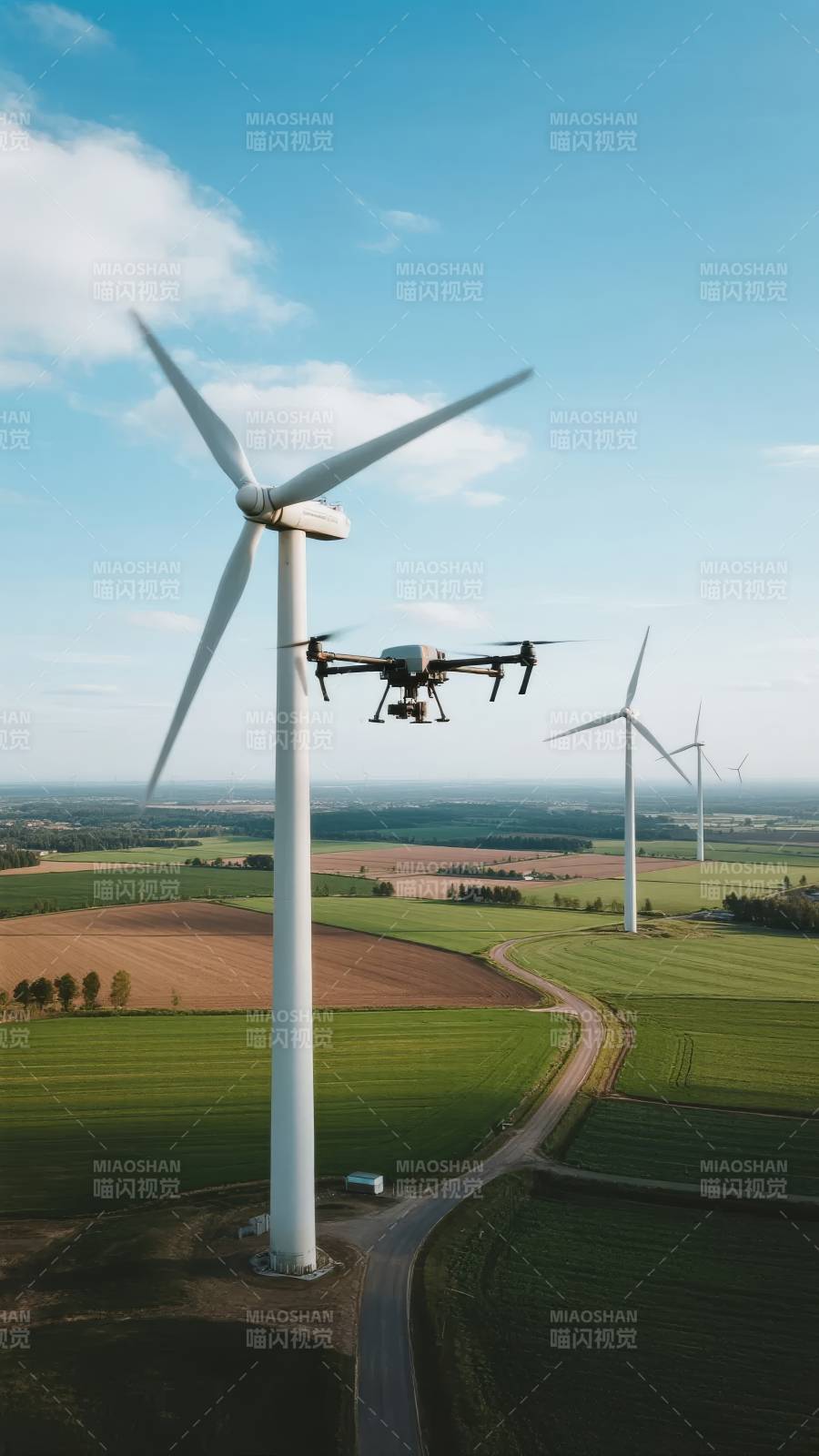 无人机巡检风力发电图片