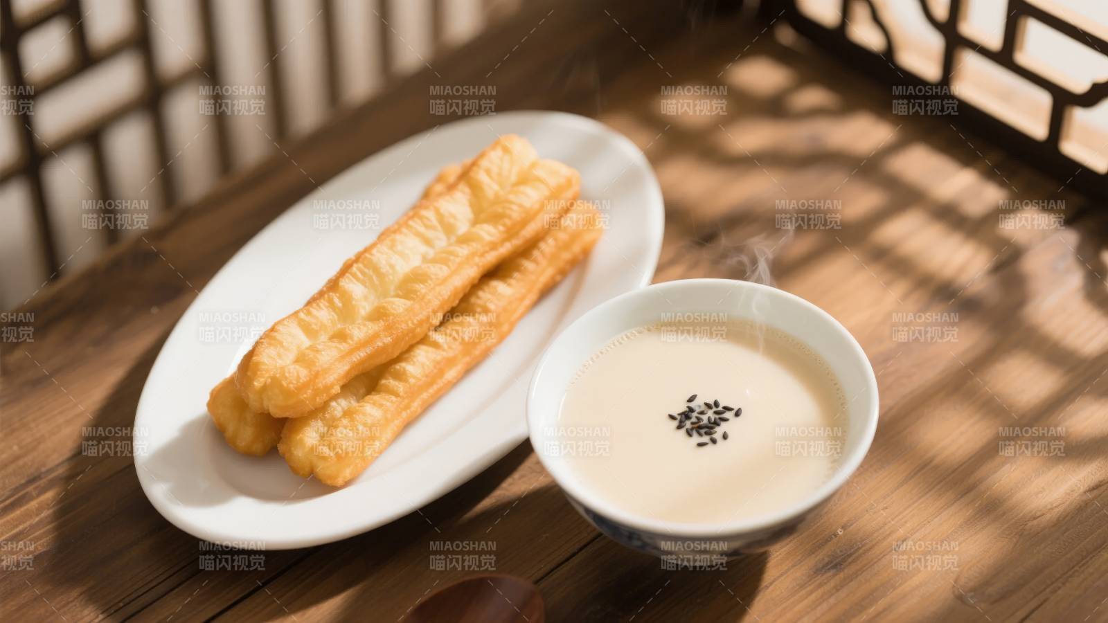 油条配豆浆图片