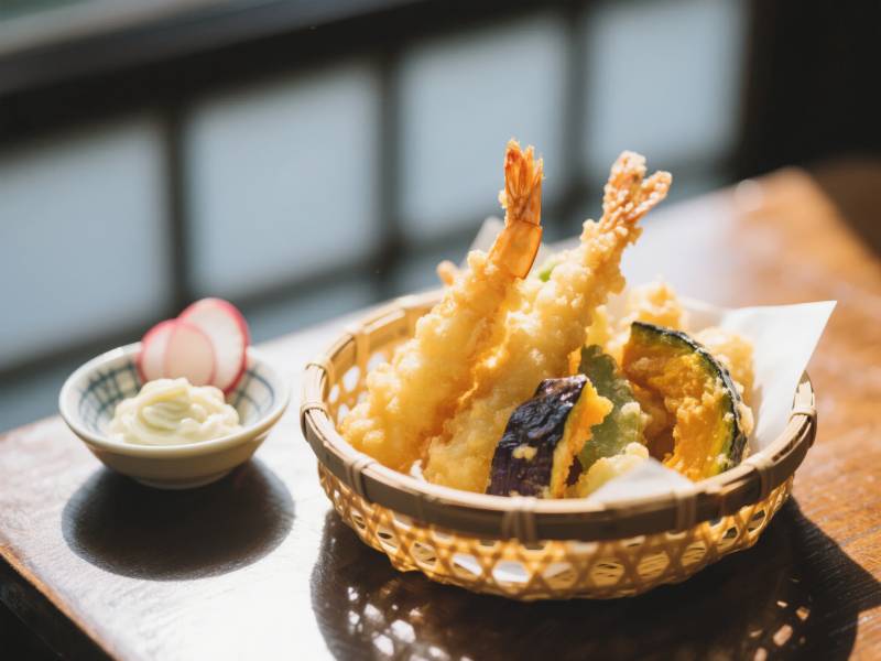 金黄天妇罗拼盘图片