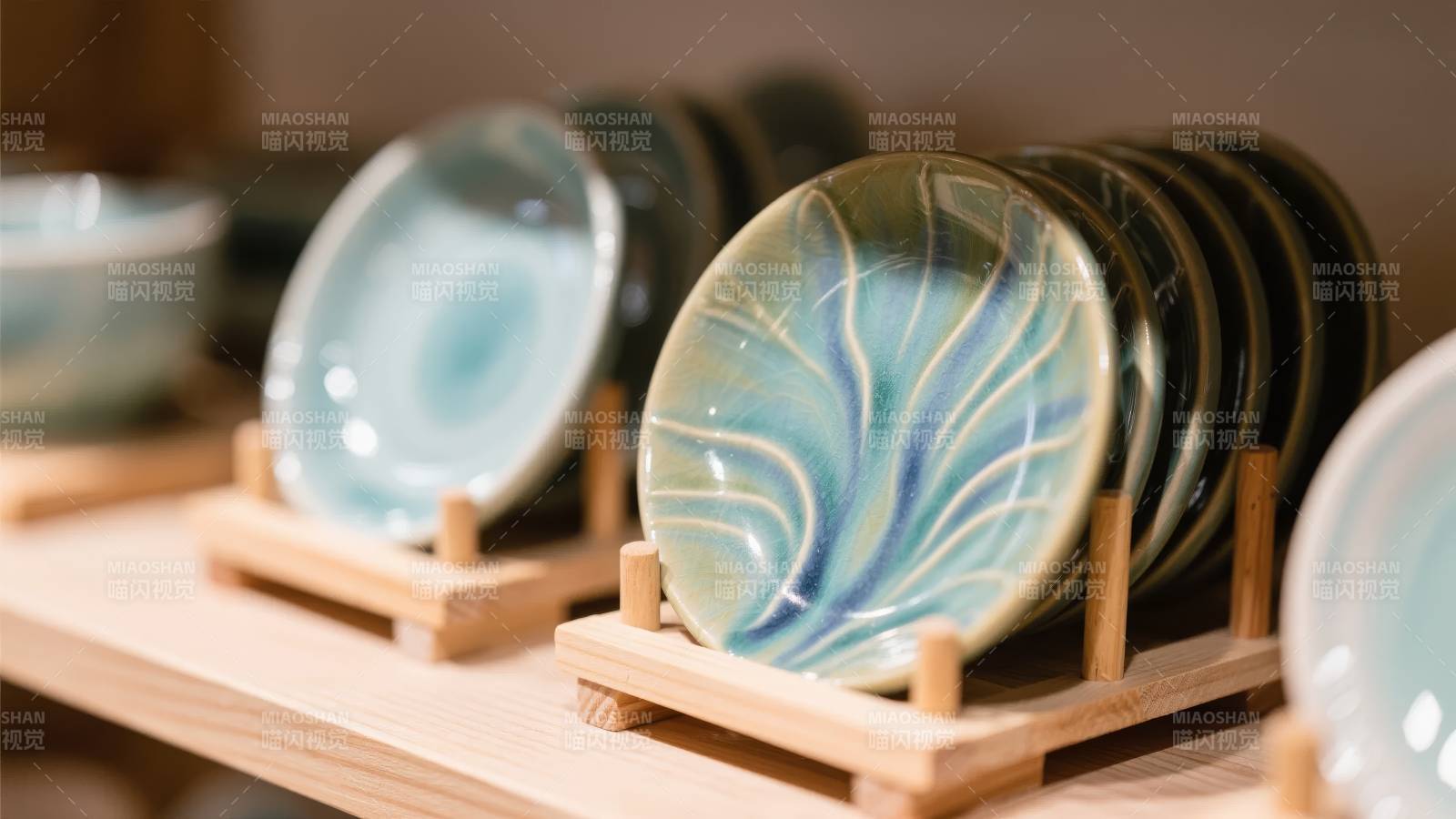 精美陶瓷盘展示图片