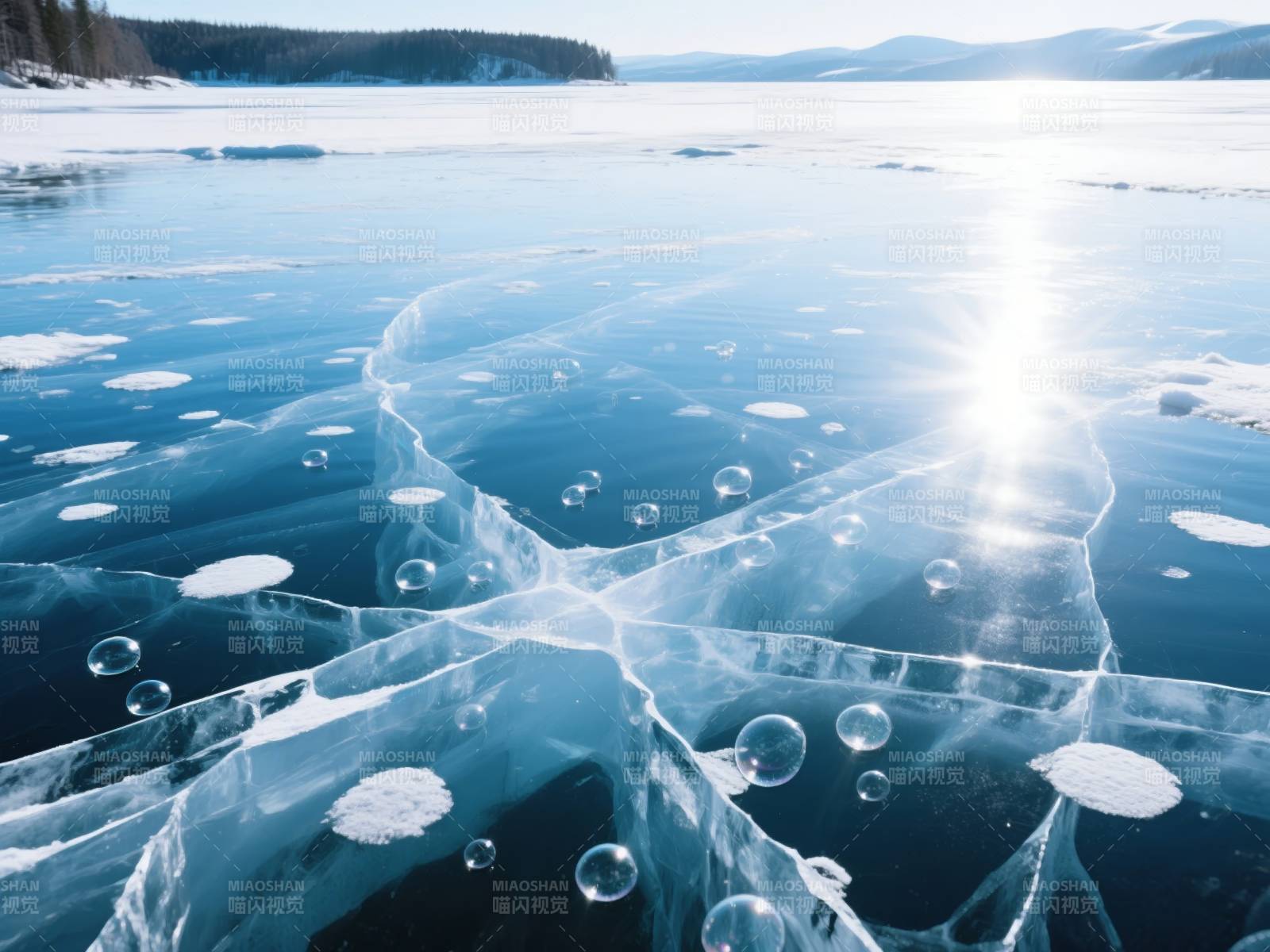 冰湖气泡奇景图片