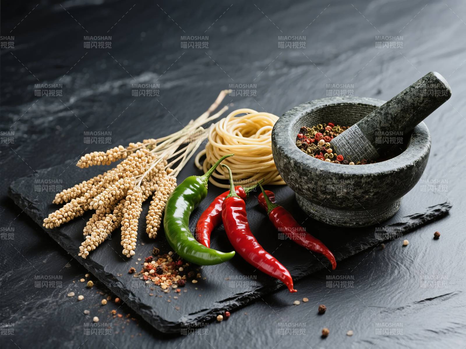 香料与辣椒的组合图片