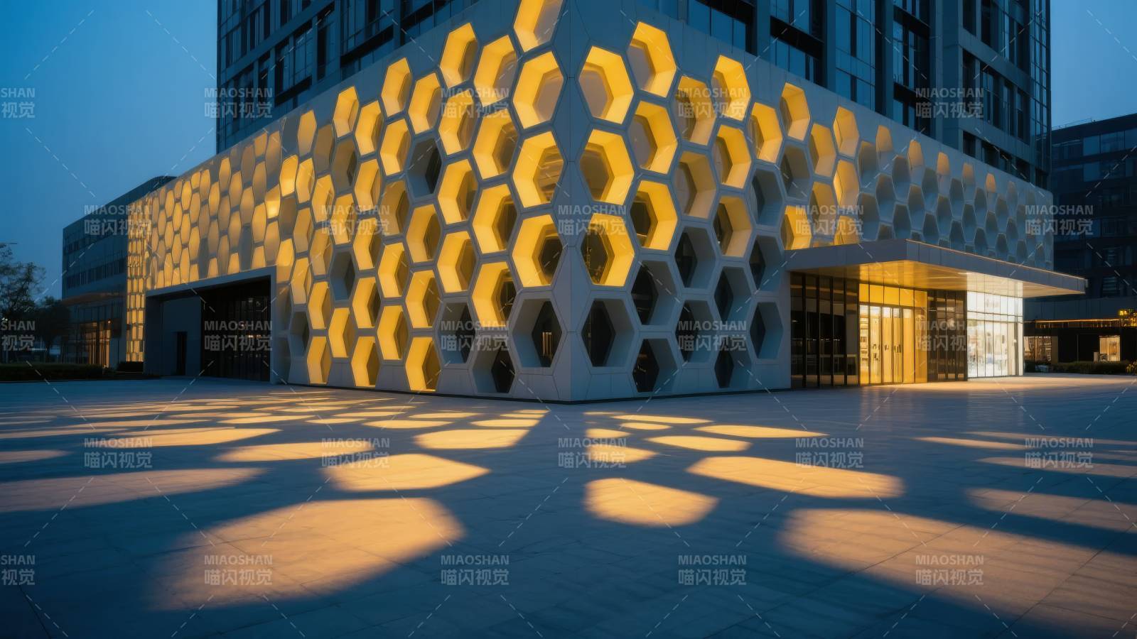 蜂巢建筑夜景图片