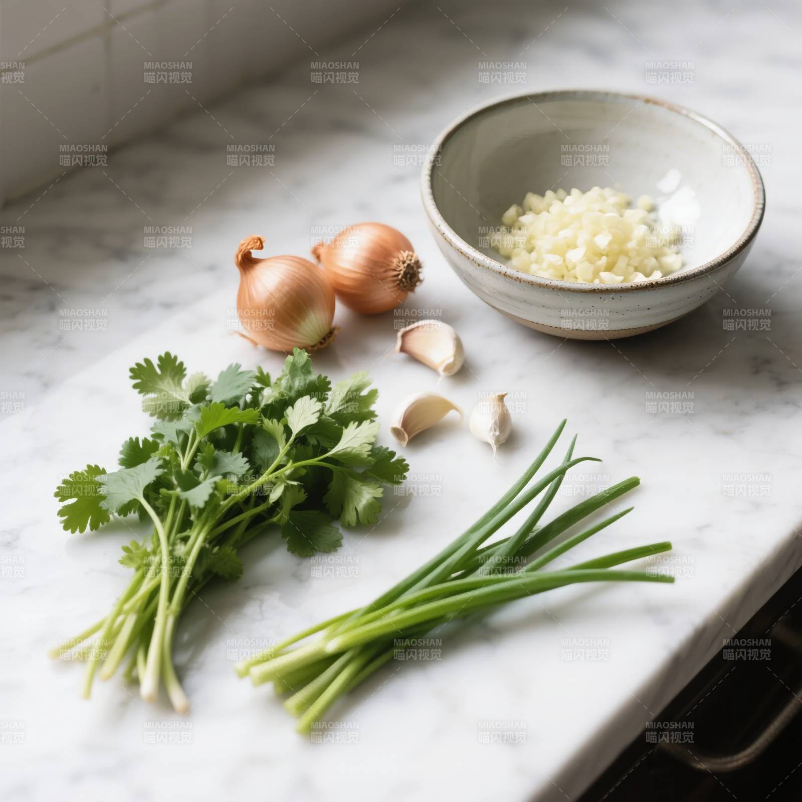 新鲜食材准备中图片