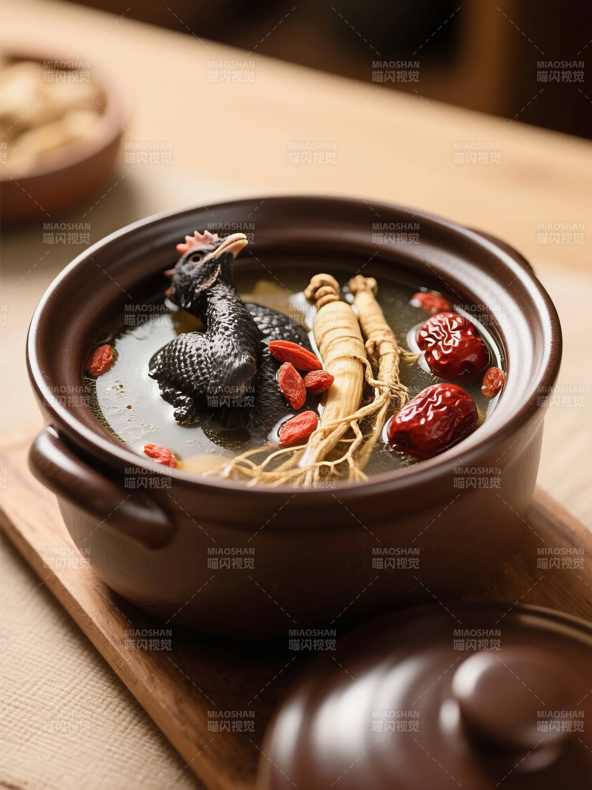 乌鸡炖参汤图片