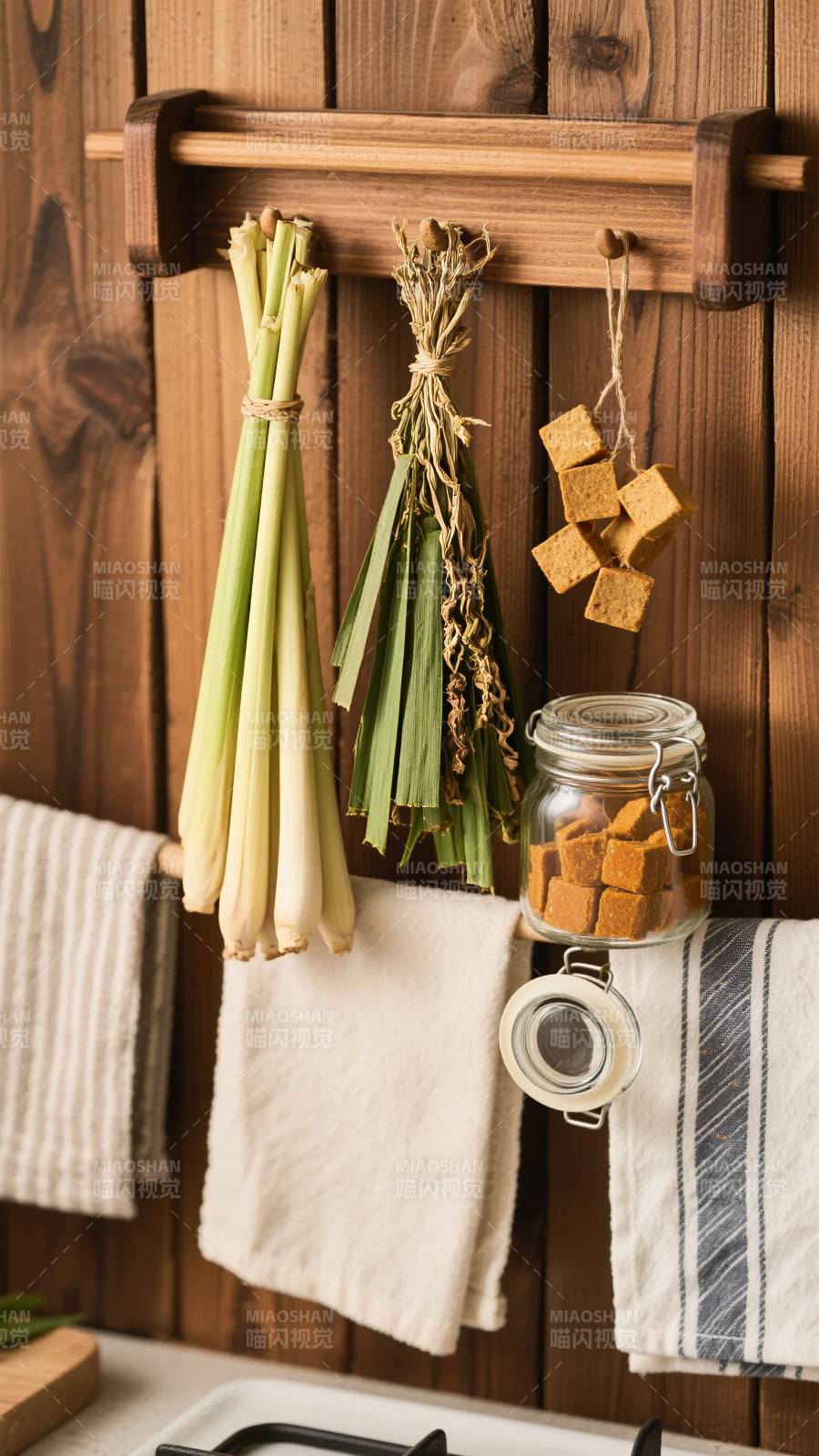 厨房香料悬挂展示图片