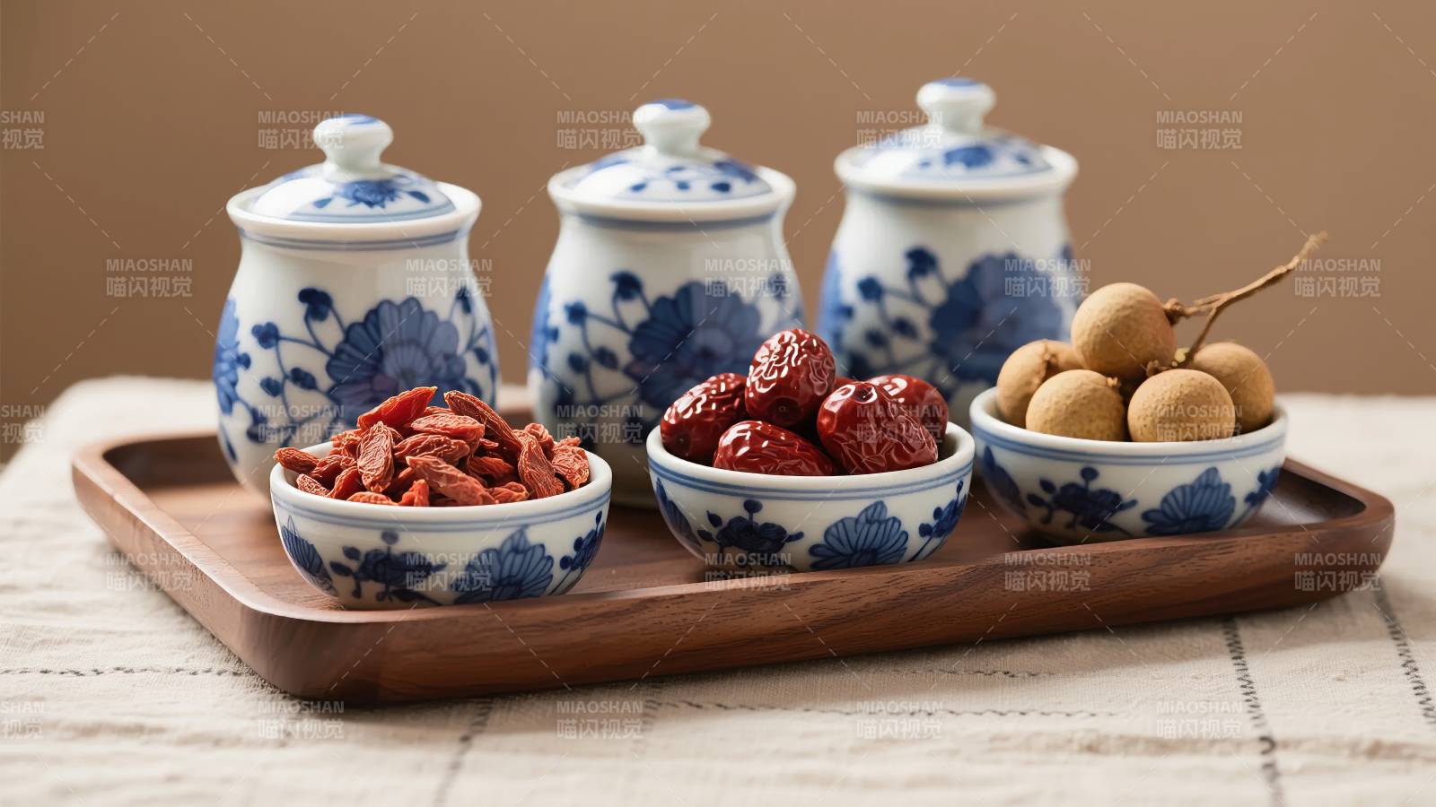 中式养生食材摆盘图片