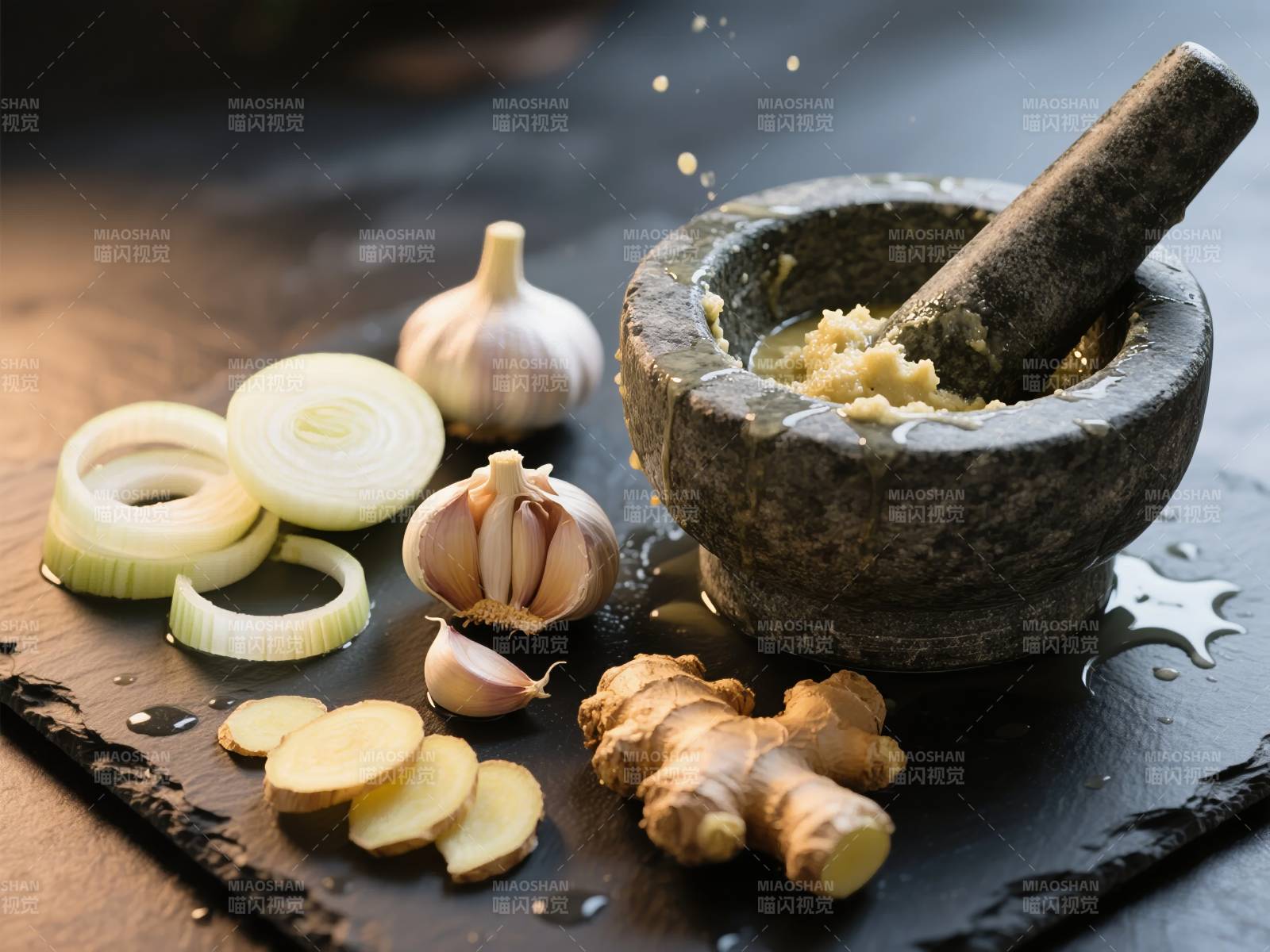 香料研磨准备中图片