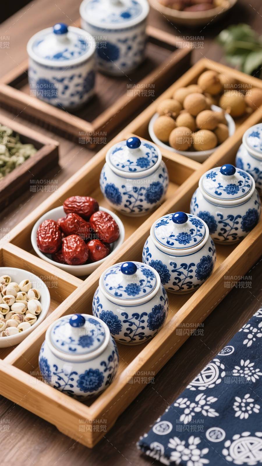 青花瓷茶点雅集图片