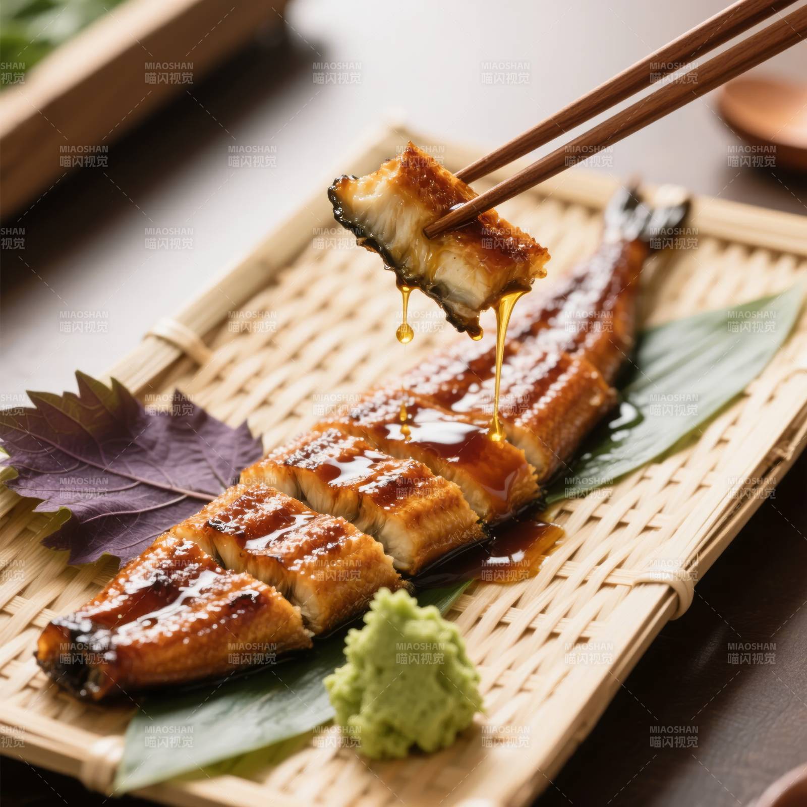 烤鳗鱼配芥末图片