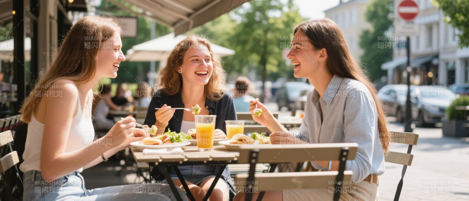 闺蜜共进午餐图片