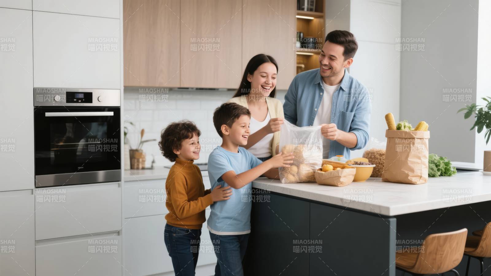 温馨家庭厨房时光图片