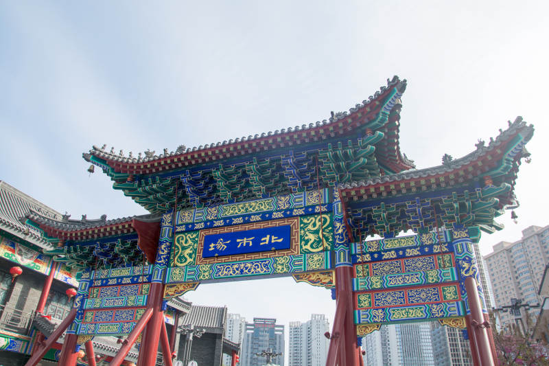 沈阳老北市彩绘牌楼门楼图片