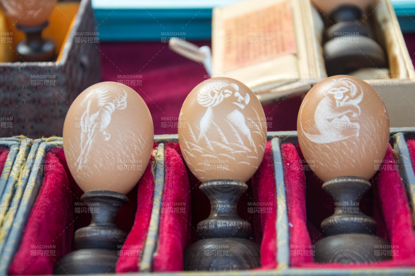 精美的雕花蛋饰图片