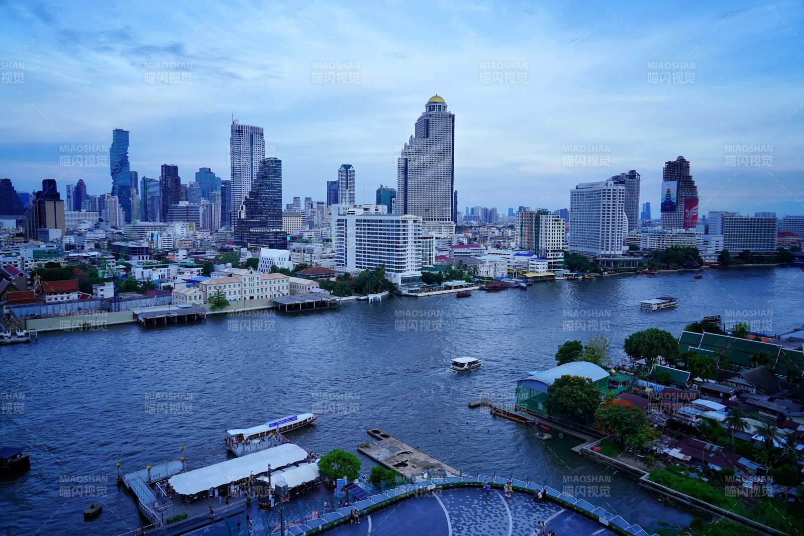 泰国城市天际线夜景图片